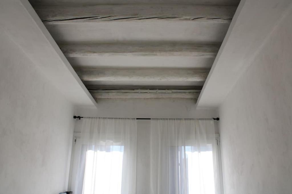 Apartment With Terrace In Chioggia'S Main Square Buitenkant foto